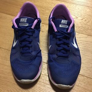 Nike Trainers In Season 5